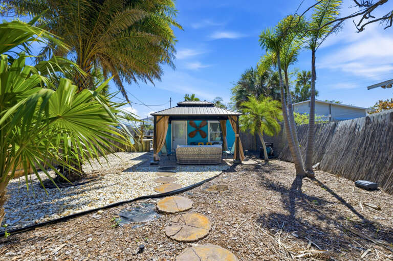 27-web-or-mls-126 119th Ave-36.jpg