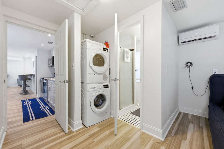 16-web-or-mls-126 119th Ave-23.jpg