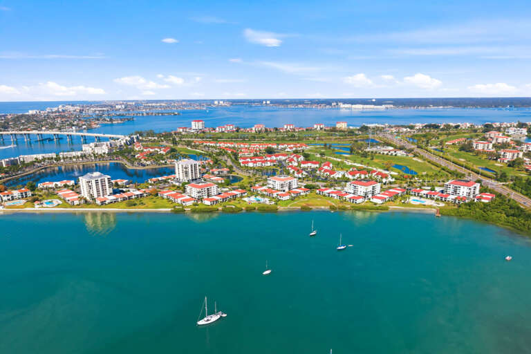 26-web-or-mls-6073 Bahia Del Mar Cir #229-4.jpg