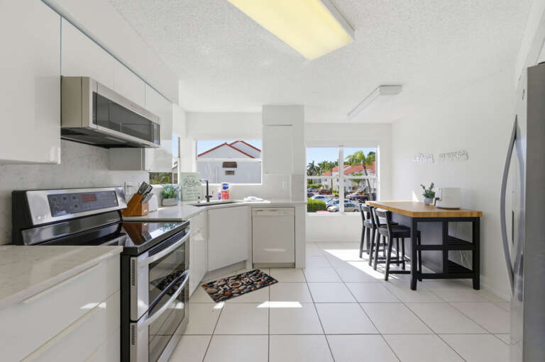 11-web-or-mls-6073 Bahia Del Mar Blvd S #230-14.jpg