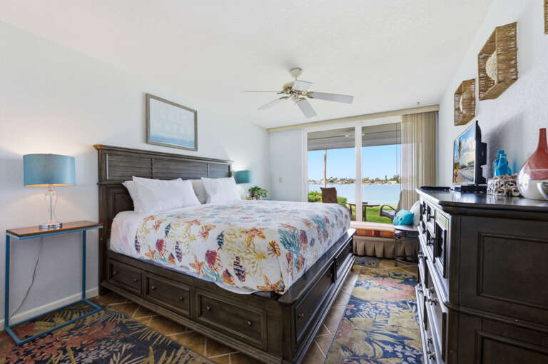 15-web-or-mls-5801 Bahia Del Mar Cir #115-11.jpg