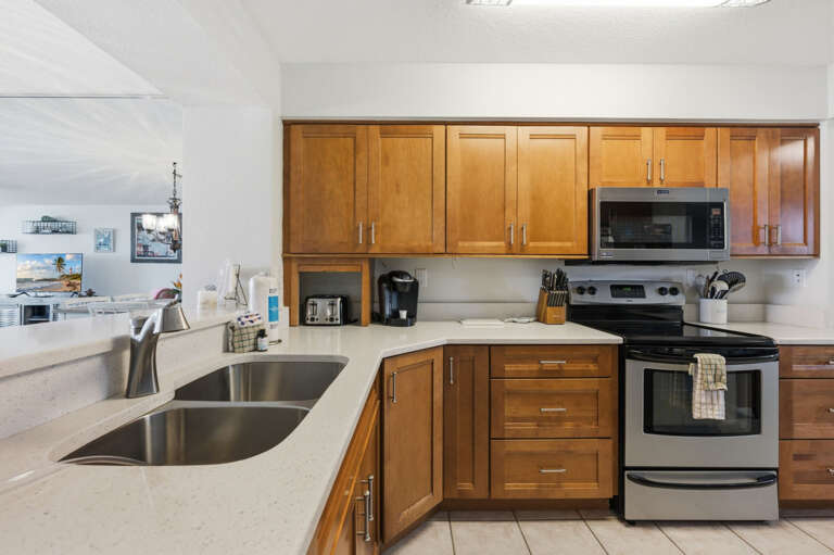 9-web-or-mls-5801 Bahia Del Mar Cir #115-8.jpg