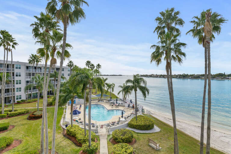 28-web-or-mls-5801 Bahia Del Mar Circle #212-1.jpg