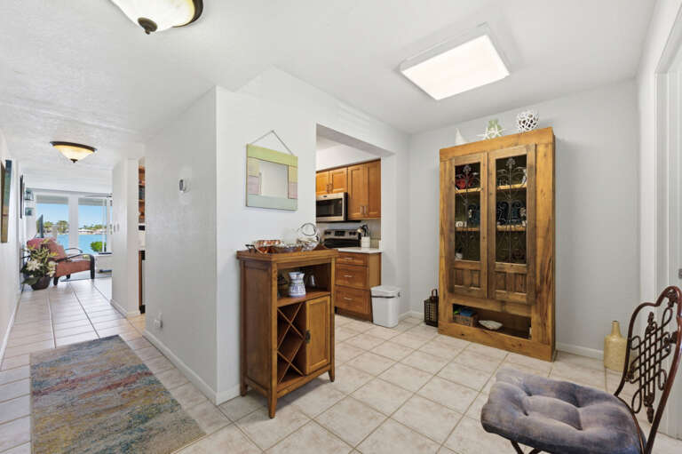 13-web-or-mls-5801 Bahia Del Mar Cir #115-19.jpg