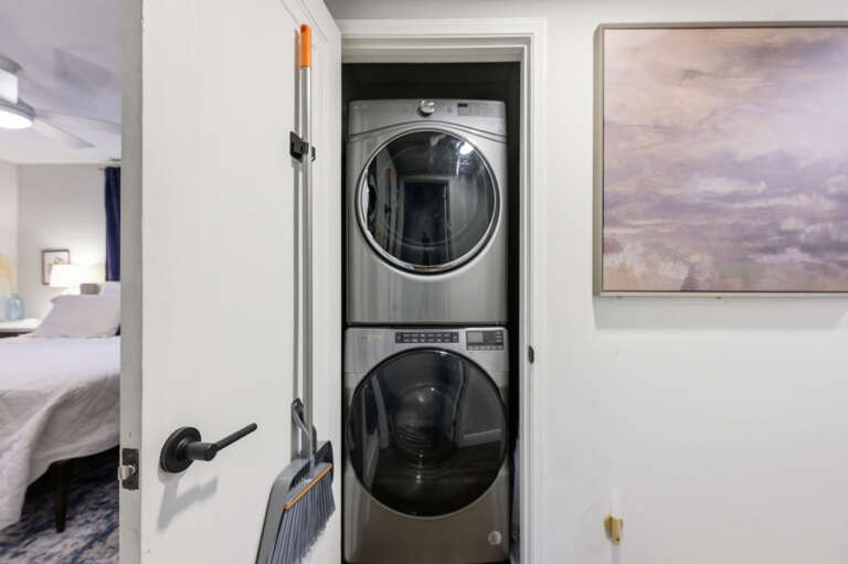 31-web-or-mls-2175 8th Ave N - Interior-25.jpg