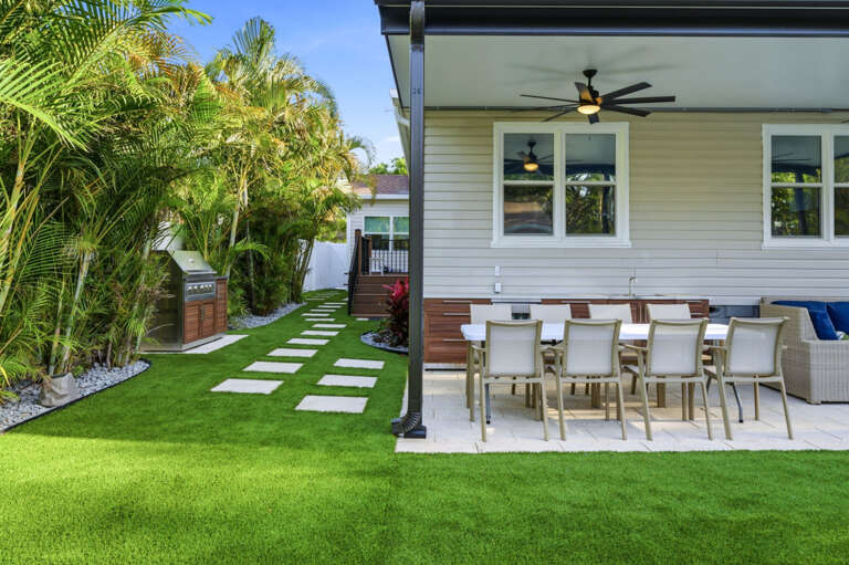 48-web-or-mls-2175 8th Ave N - Exterior-12.jpg
