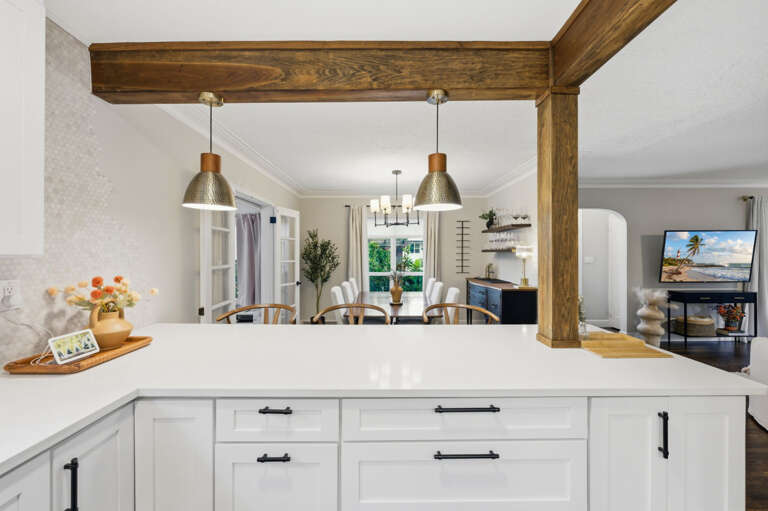 15-web-or-mls-2175 8th Ave N - Interior-5.jpg