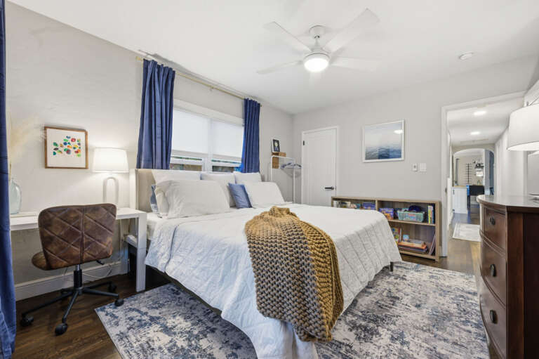 28-web-or-mls-2175 8th Ave N - Interior-22.jpg