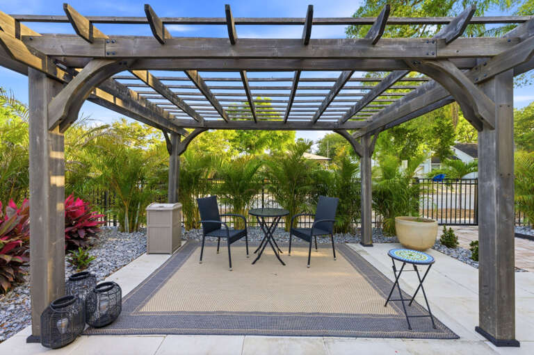53-web-or-mls-2175 8th Ave N - Exterior-19.jpg