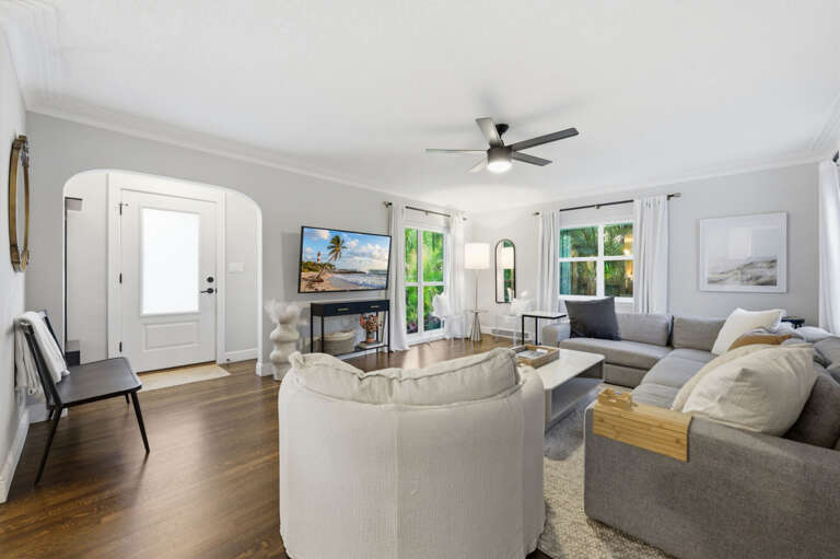 4-web-or-mls-2175 8th Ave N - Interior-3.jpg