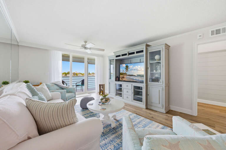 3-web-or-mls-6085 Bahia Del Mar Cir #368-3.jpg