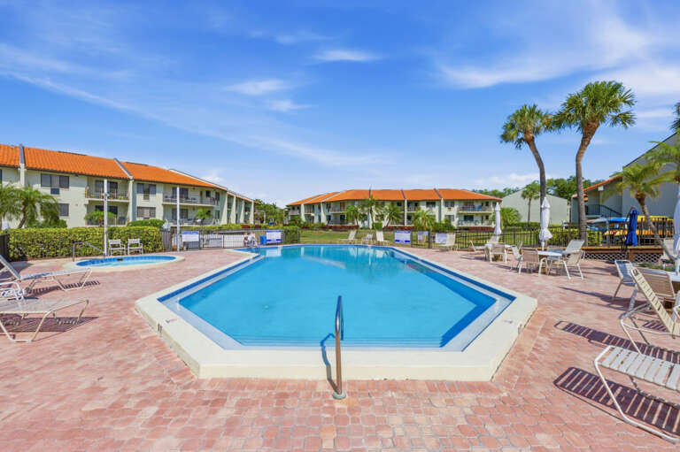 8-web-or-mls-1515 Pinellas Bayway S #F65 - Exterior-27.jpg