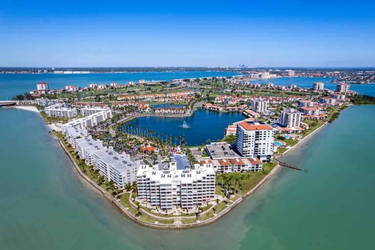 33-web-or-mls-6106 Mirada Cir-38.jpg