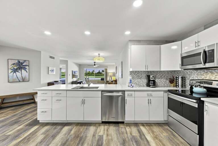 17-web-or-mls-6141 Bahia Del Mar Blvd #129-9.jpg