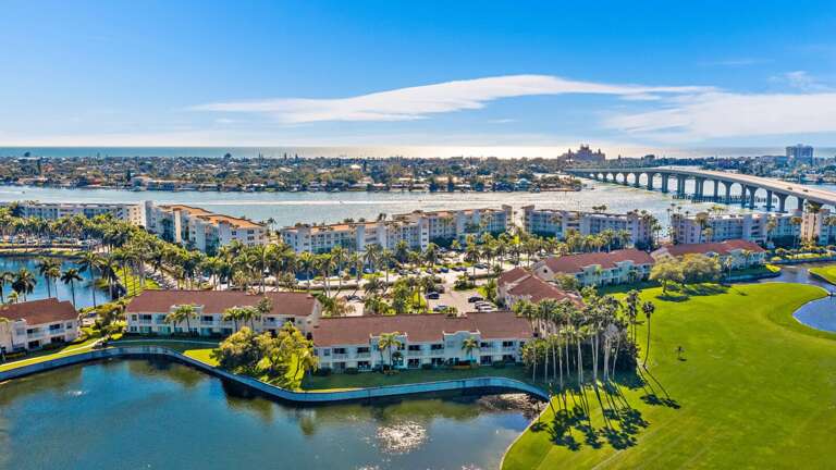 29_Drone_6050_Bahia_Del_Mar_Circle_218_St_Petersburg_337152_mls.jpg