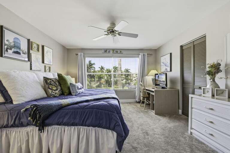 23-web-or-mls-6050 Bahia Del Mar Cir #217-14.jpg