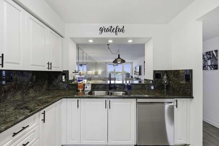 17-web-or-mls-6083 Bahia Del Mar Cir #358-17.jpg