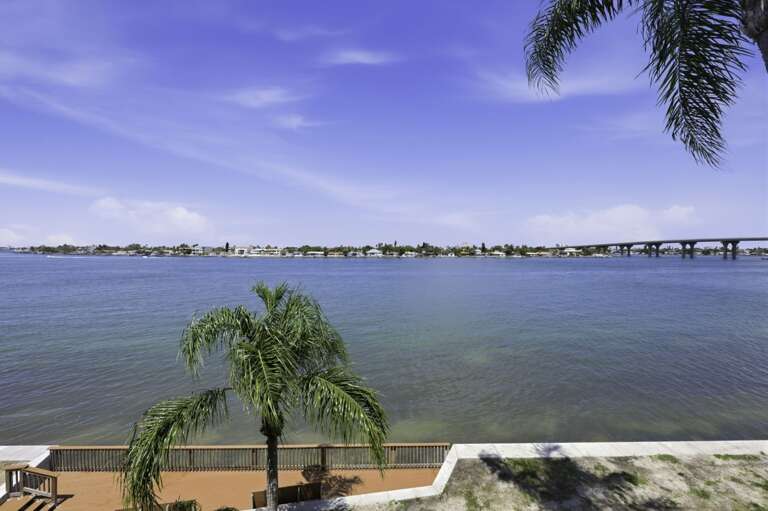 11-web-or-mls-6083 Bahia Del Mar Cir #358-4.jpg
