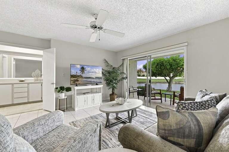 4-web-or-mls-6077 Bahia Del Mar Blvd S #119-8.jpg