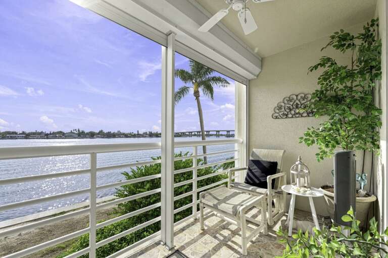13-web-or-mls-6085 Bahia Del Mar Cir #270-5.jpg