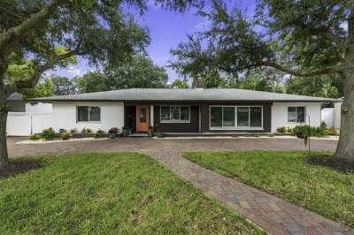 1-web-or-mls-11285 52nd Ave N-1.jpg