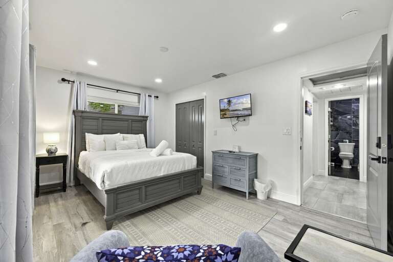 18-web-or-mls-11285 52nd Ave N-11.jpg