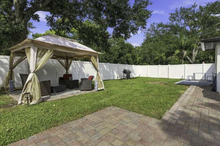 26-web-or-mls-11285 52nd Ave N-26.jpg