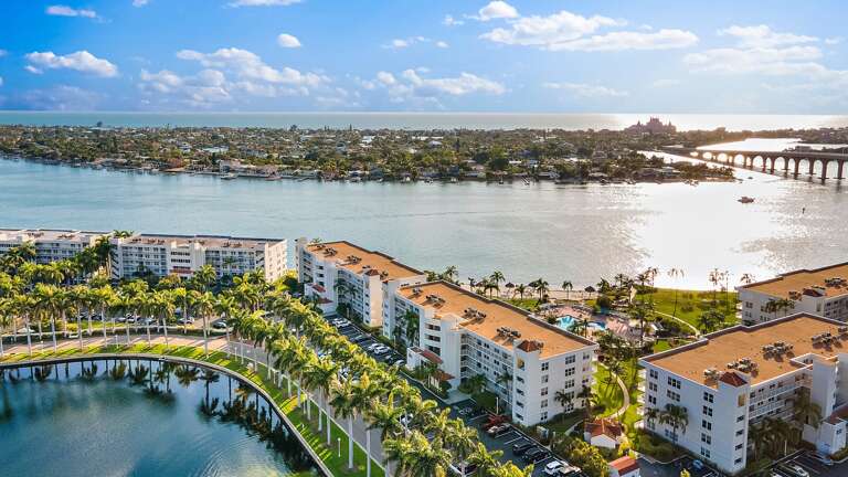 06_Drone_6061_Bahia_Del_Mar_Cir_343_St_Pete_337155_mls.jpg