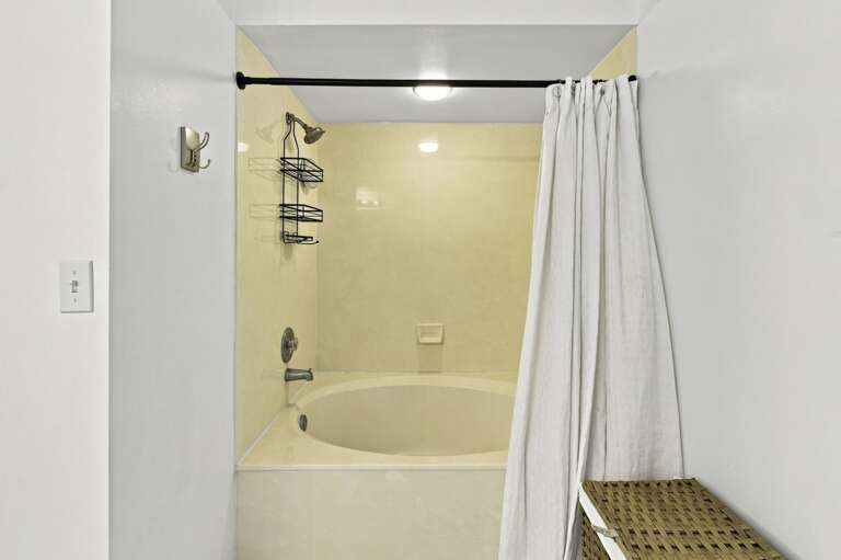 22-web-or-mls-6061 Bahia Del Mar Blvd #146-23.jpg