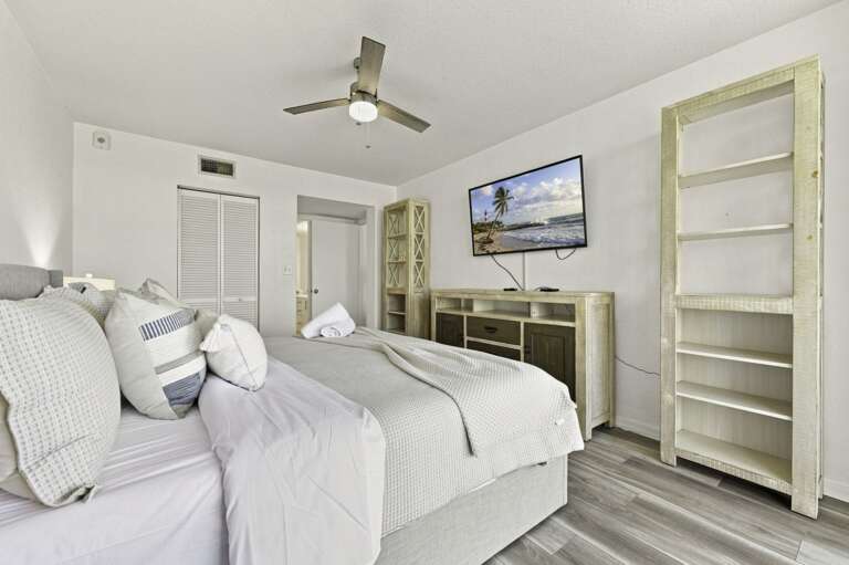 19-web-or-mls-6061 Bahia Del Mar Blvd #146-12.jpg