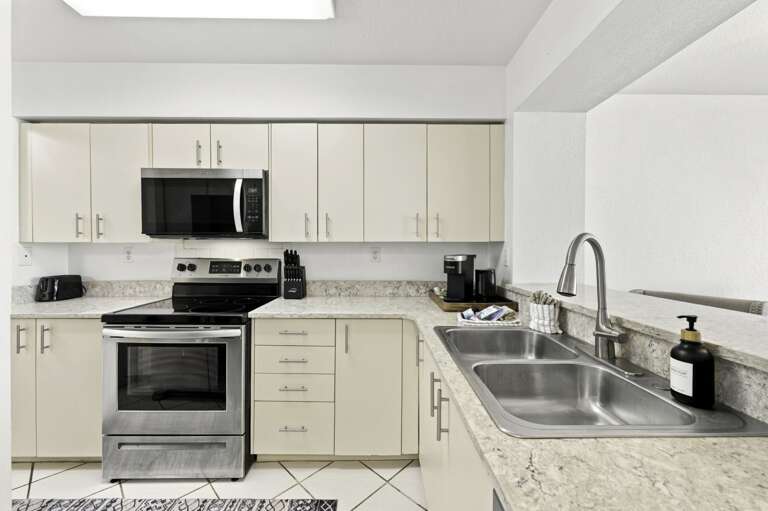 12-web-or-mls-6061 Bahia Del Mar Blvd #146-19.jpg
