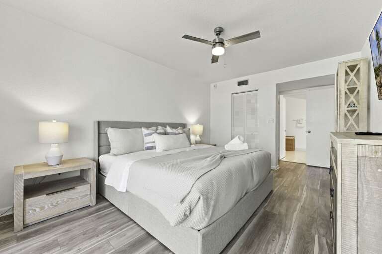 18-web-or-mls-6061 Bahia Del Mar Blvd #146-13.jpg