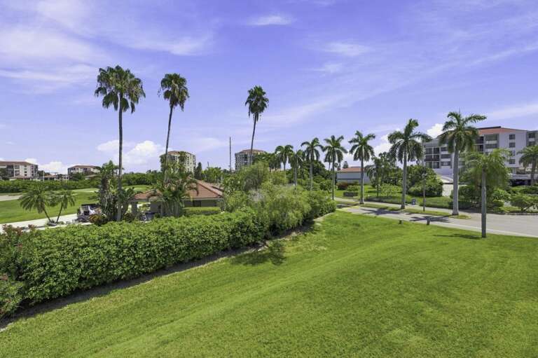 11-web-or-mls-6011 Bahia Del Mar Blvd #255-23.jpg