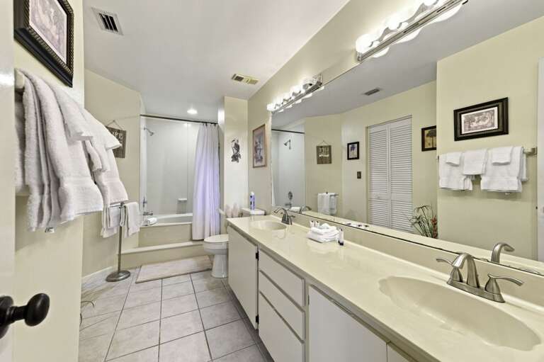 22-web-or-mls-6011 Bahia Del Mar Blvd #255-27.jpg