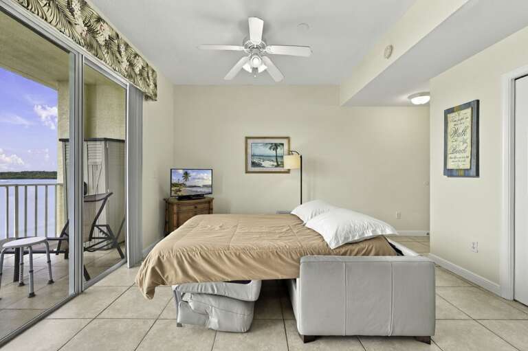 6-web-or-mls-8800 Bay Pines Blvd #414-5.jpg