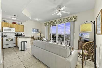 1-web-or-mls-8800 Bay Pines Blvd #414-1.jpg