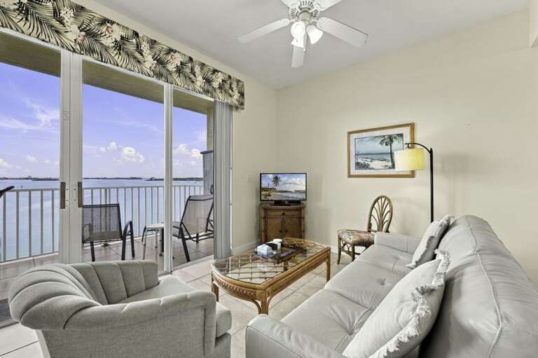 5-web-or-mls-8800 Bay Pines Blvd #414-4.jpg
