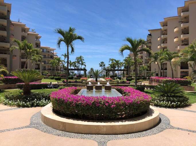 Gorgeous grounds of Villa La Estancia