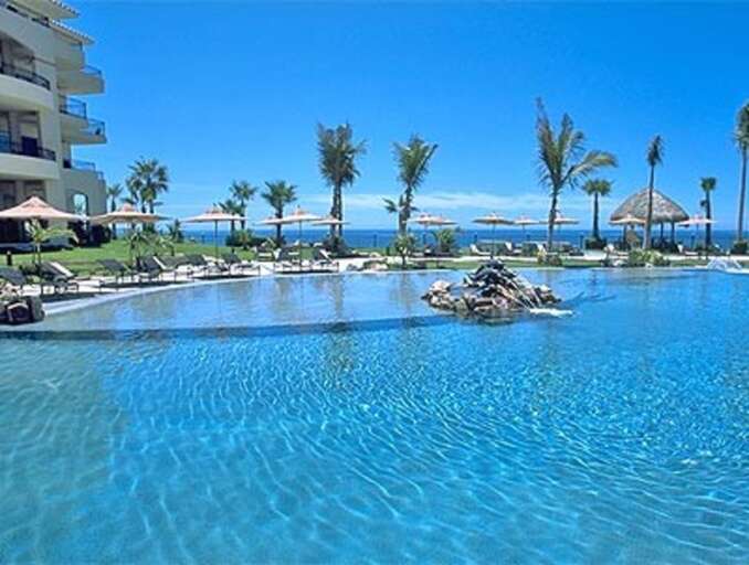 Amazing pool area! Amazing pool area!