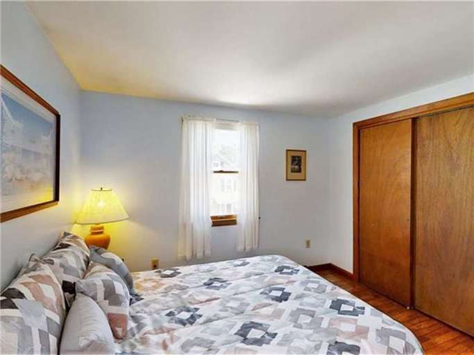 Bedroom 2 | Full Bed | Closet & Dresser Bedroom 2 | Full Bed | Closet & Dresser