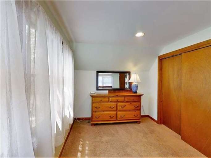 Bedroom 1 | Queen Bed | Closet & Dresser Bedroom 1 | Queen Bed | Closet & Dresser
