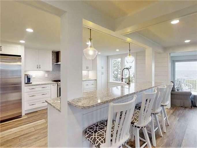 Breakfast Bar for Four 