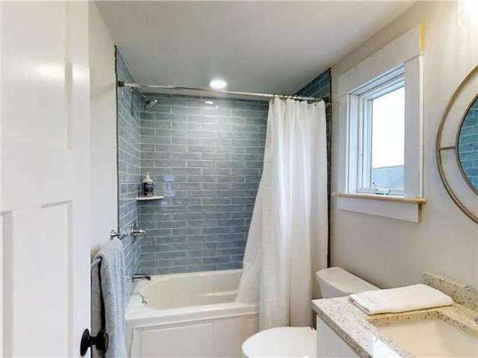 Bedroom 2 Attached Bathroom 