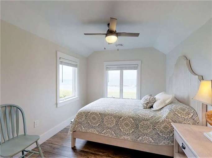 Third Level Bedroom 4 | Queen 