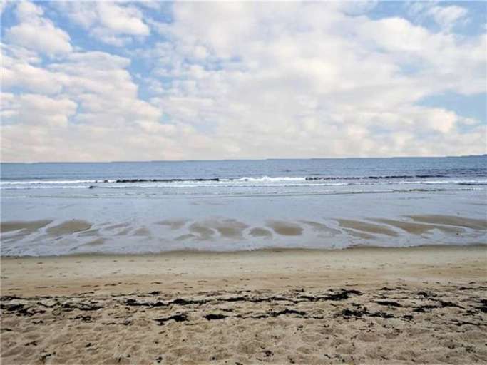 7 Miles of Sandy Beach 