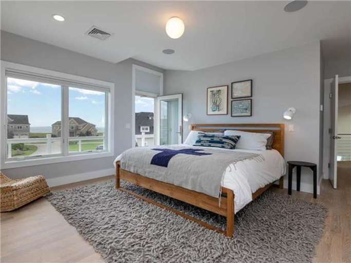 Master Bed|King|Facing the Ocean|Full Bath  