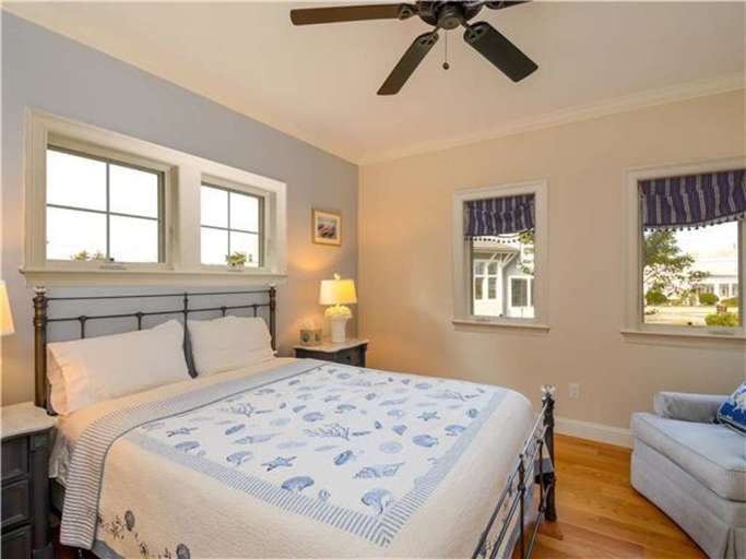 Bedroom 5  Bedroom 5