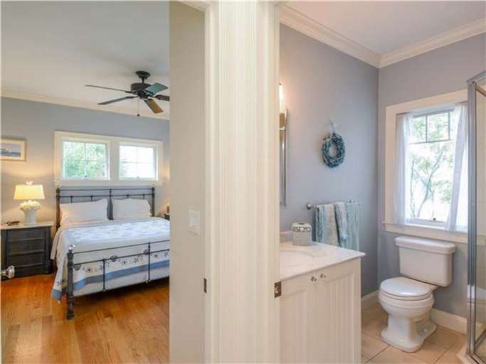 Bedroom 5 with Atatched Bathroom Bedroom 5 with Atatched Bathroom