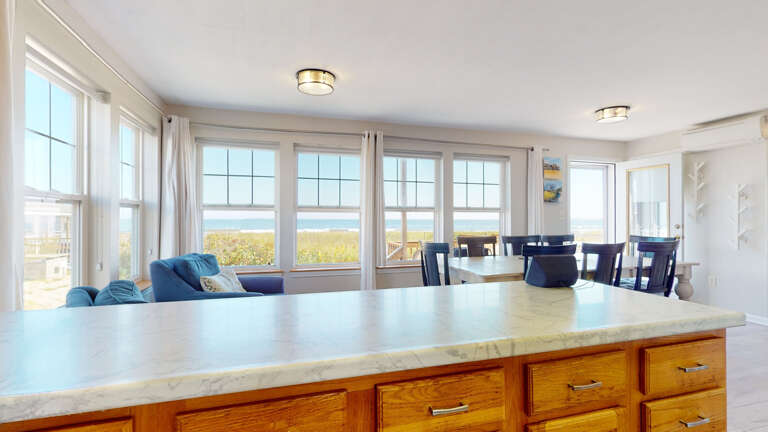 Beautiful ocean view s| Open concept kitchen and dining