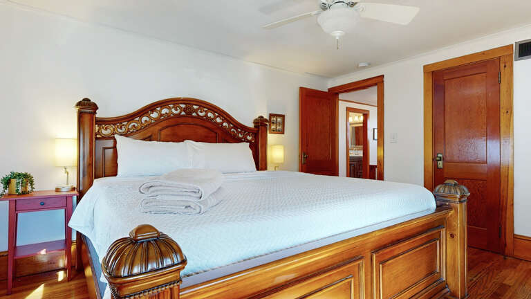 Bedroom #3 | KING BED 